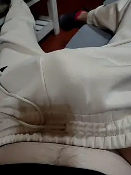 LuqenZo online show from March 2026 12:04:01 AM