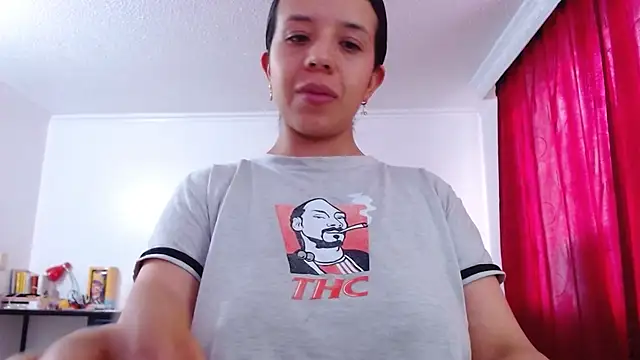 Snapshot of VALERY_MEER chatting on July 2026 12:11:02 PM VALERY MEER online show from July 2026 12:11:02 PM