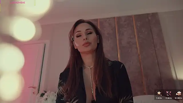 Snapshot of MilaDYstarlight chatting on October 2025 08:20:01 PM MilaDYstarlight online show from October 2025 08:20:01 PM