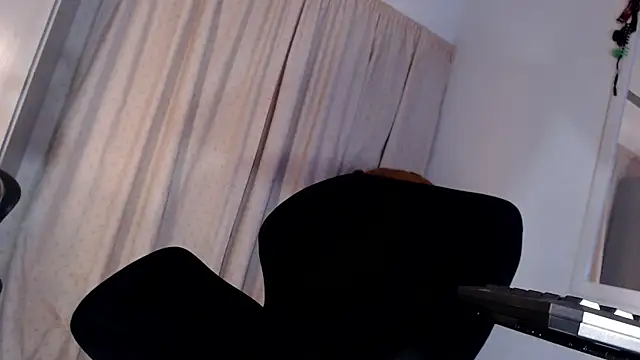XXVIOLETTAXX online show from July 2026 06:47:02 AM