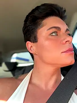 Snapshot of LukeLouHarvey chatting on September 2025 08:58:02 AM LukeLouHarvey online show from September 2025 08:58:02 AM