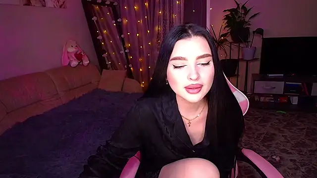   Malika   online show from November 2025 04:31:02 PM