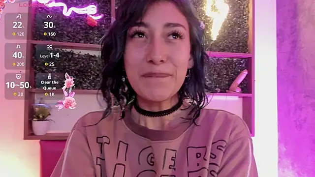 Snapshot of Scarlet_wd18 chatting on October 2025 05:04:01 AM Scarlet wd18 online show from October 2025 05:04:01 AM