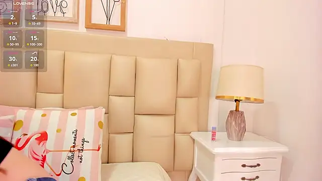 Pia Johnson  online show from February 2026 11:36:02 AM