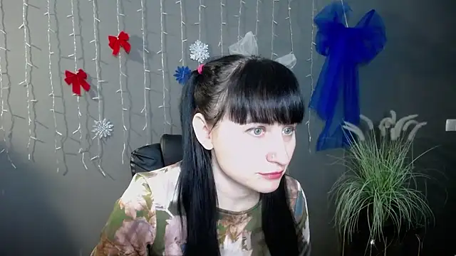 NinaFlawlees online show from December 2025 01:39:02 PM