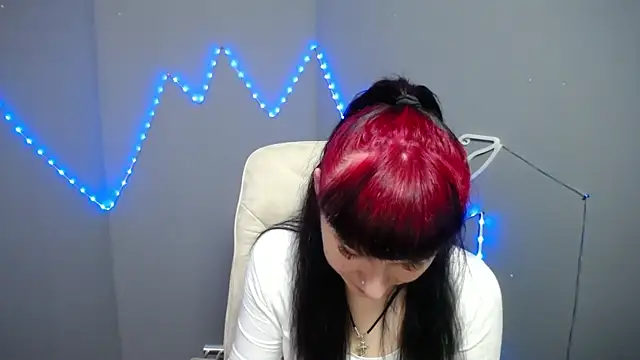 NinaFlawlees online show from March 2026 07:34:02 AM