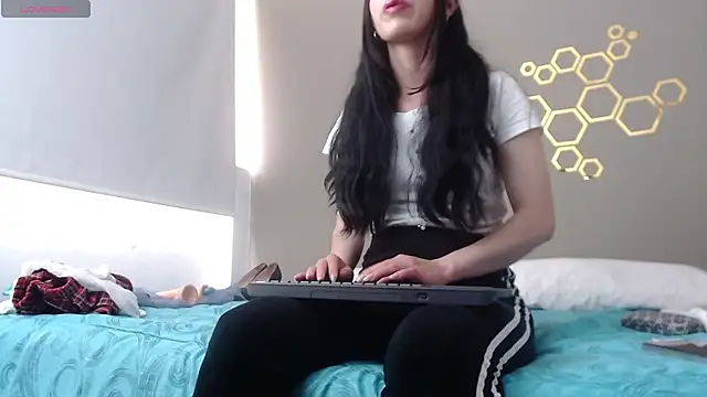 adriscute online show from January 2025 09:16:01 PM