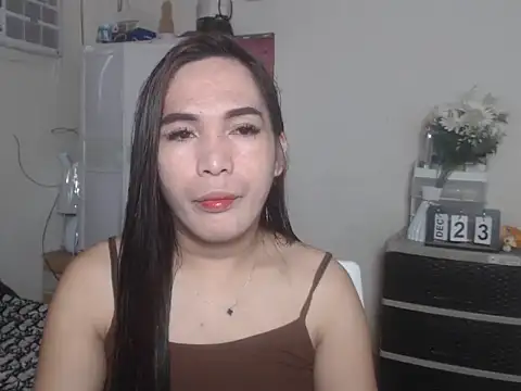 Msyensmith online show from December 2025 05:49:01 AM