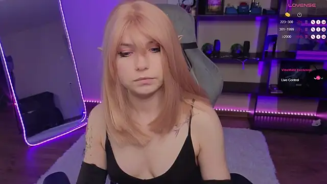 Snapshot of zelda_1 chatting on January 2026 11:15:01 AM zelda 1 online show from January 2026 11:15:01 AM