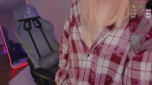 Snapshot of zelda_1 chatting on February 2026 12:19:01 PM zelda 1 online show from February 2026 12:19:01 PM