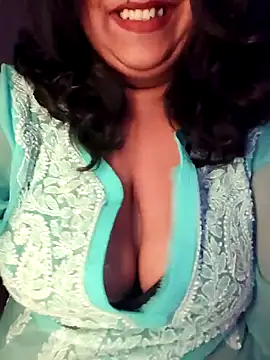 Snapshot of sassy_horny chatting on January 2025 08:32:01 PM sassy horny online show from January 2025 08:32:01 PM