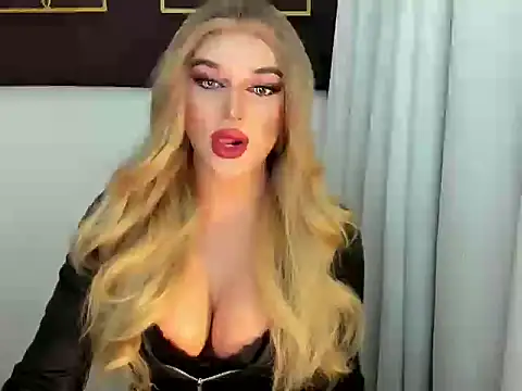 Snapshot of hotstellacumxxx chatting on February 2026 05:47:02 PM hotstellacumxxx online show from February 2026 05:47:02 PM