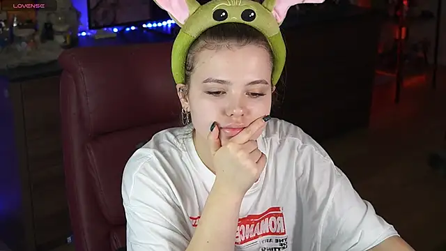 AfinaAmmor online show from March 2026 03:34:02 PM