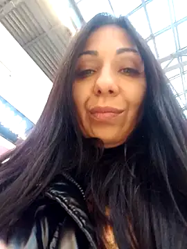 Snapshot of LeticiaWoods chatting on December 2024 11:44:01 AM LeticiaWoods online show from December 2024 11:44:01 AM