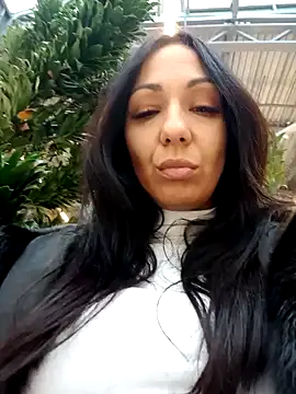 Snapshot of LeticiaWoods chatting on January 2025 10:28:02 AM LeticiaWoods online show from January 2025 10:28:02 AM