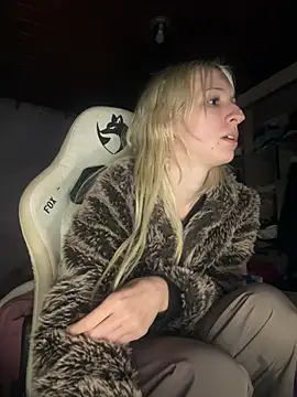 bunnydark00 online show from July 2026 03:31:02 AM
