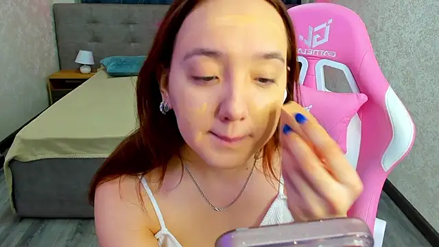 Fera1 Berry online show from February 2025 12:33:01 AM