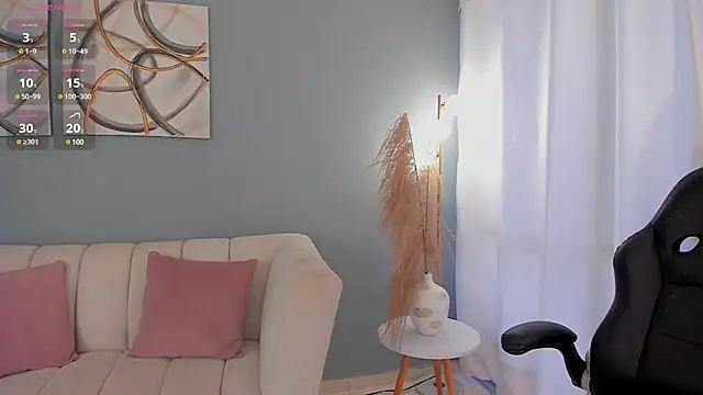 Snapshot of BrookeMiller chatting on January 2025 06:31:01 PM BrookeMiller online show from January 2025 06:31:01 PM