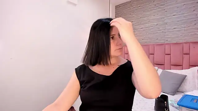 SarahDeyvis online show from March 2025 05:13:01 PM