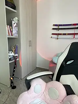 Ale Lewis online show from March 2025 02:44:02 PM