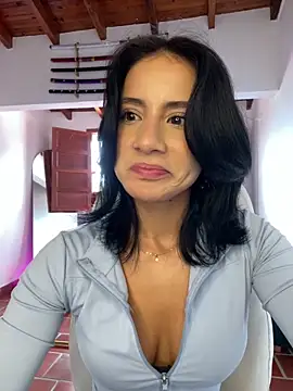 Ale Lewis online show from September 2025 02:33:01 PM