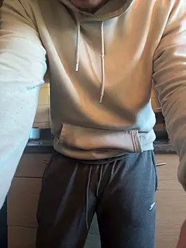 Snapshot of bigbrown- chatting on February 2025 04:11:02 PM bigbrown- online show from February 2025 04:11:02 PM