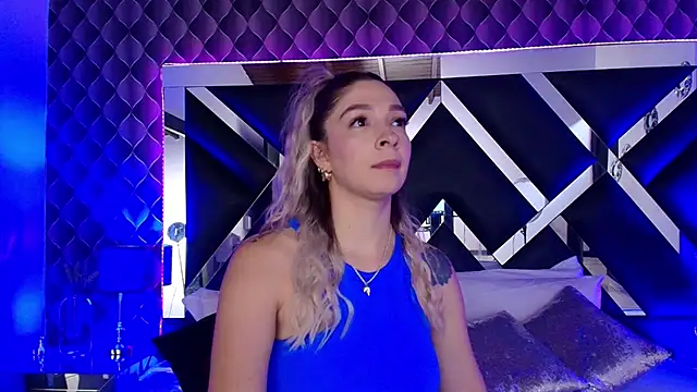 victoriaa lee  online show from September 2025 08:09:02 PM