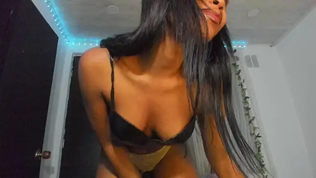 Snapshot of Mia_damm chatting on March 2025 06:58:01 AM Mia damm online show from March 2025 06:58:01 AM