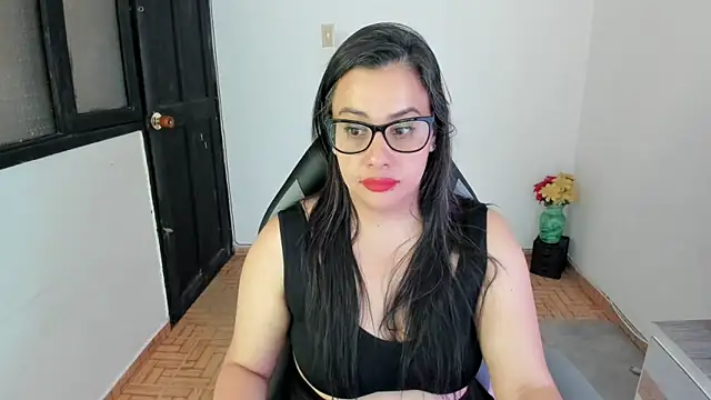 smile sweetpao online show from March 2025 03:44:01 AM