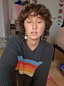 mossy kiss online show from December 2025 08:04:01 PM