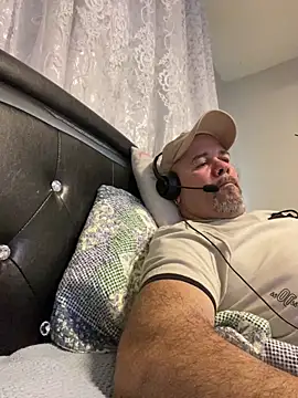 Cristian-Brayan online show from March 2026 09:08:02 PM