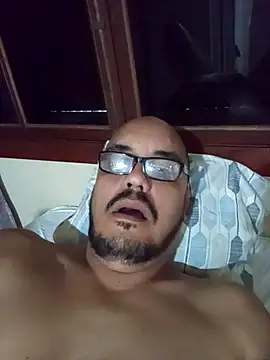 Snapshot of RobertoBuzios22 chatting on September 2025 08:24:02 PM RobertoBuzios22 online show from September 2025 08:24:02 PM