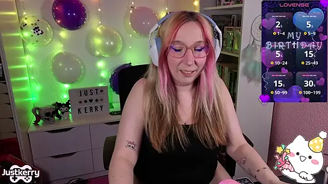 JustKerry online show from November 2025 06:57:01 PM