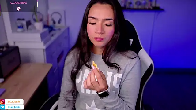 ImLui lu online show from October 2025 12:05:02 AM