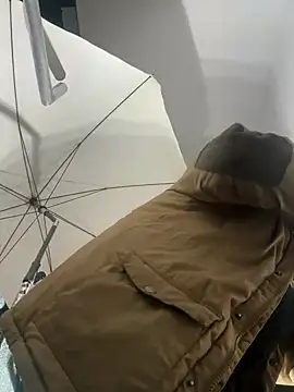 Snapshot of kleinerAlex chatting on January 2025 04:44:02 AM kleinerAlex online show from January 2025 04:44:02 AM