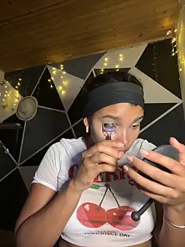 emilyharber online show from October 2025 07:12:01 PM