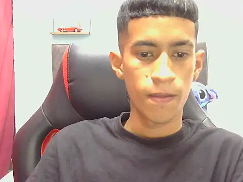 Angelstripboy online show from May 2026 05:44:01 PM
