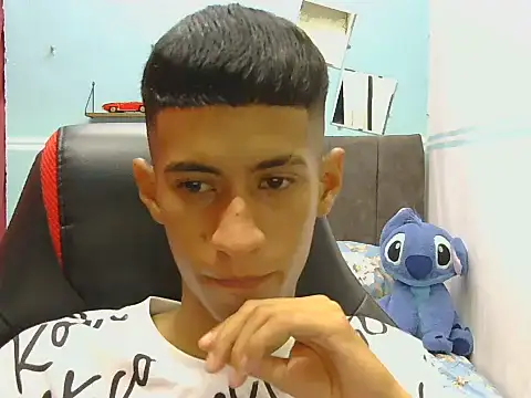 Angelstripboy online show from June 2026 11:13:02 PM