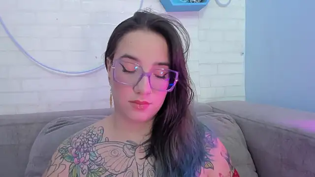 DEVA BLUE  online show from February 2025 12:41:02 AM