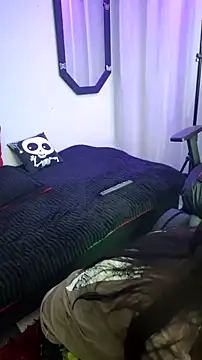 Amy Aloqua online show from October 2025 08:13:02 PM