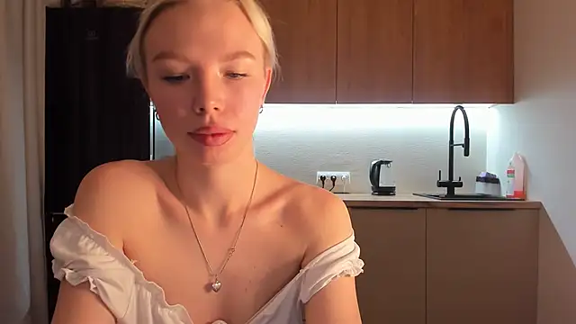 Olivia Bells online show from February 2025 07:59:01 PM