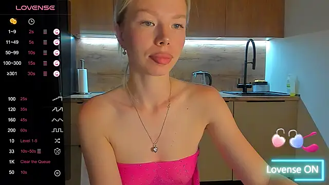 Olivia Bells online show from September 2025 09:07:02 PM