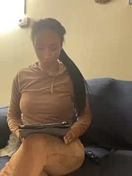 Iceblanca online show from February 2025 04:25:02 AM