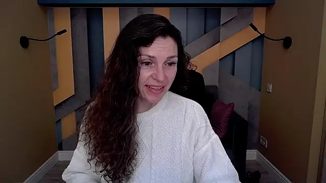 EllaLong online show from November 2025 12:26:01 PM