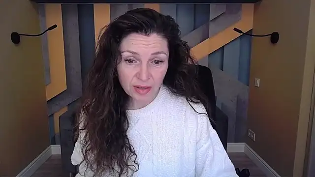 EllaLong online show from January 2026 12:29:01 PM