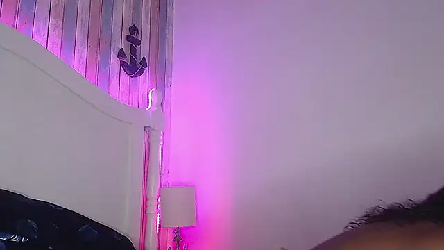 NaiaGils online show from September 2025 07:15:02 PM