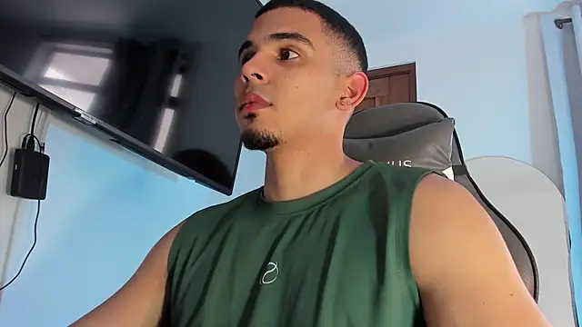 Snapshot of joss_111 chatting on November 2025 07:47:01 PM joss 111 online show from November 2025 07:47:01 PM