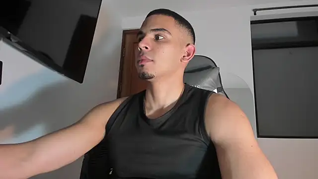 Snapshot of joss_111 chatting on February 2026 05:44:01 AM joss 111 online show from February 2026 05:44:01 AM