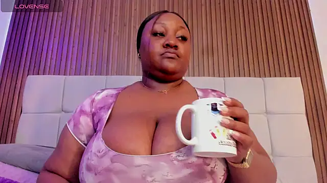 Snapshot of Saravy_Blandon chatting on December 2025 10:32:01 AM Saravy Blandon online show from December 2025 10:32:01 AM