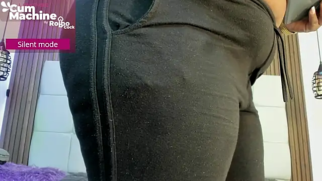 Snapshot of Saravy_Blandon chatting on March 2026 09:59:02 AM Saravy Blandon online show from March 2026 09:59:02 AM